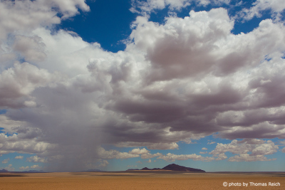 Wolken über Namib Rand-Naturreservat