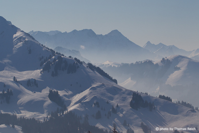 Verschneite Berge Schweiz