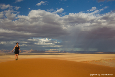 Wandern auf Dünen, Namib Naukluft Park
